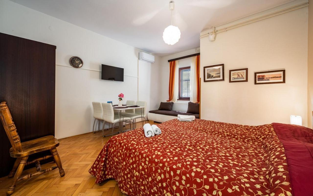 Bašanija Apartmani Lido מראה חיצוני תמונה