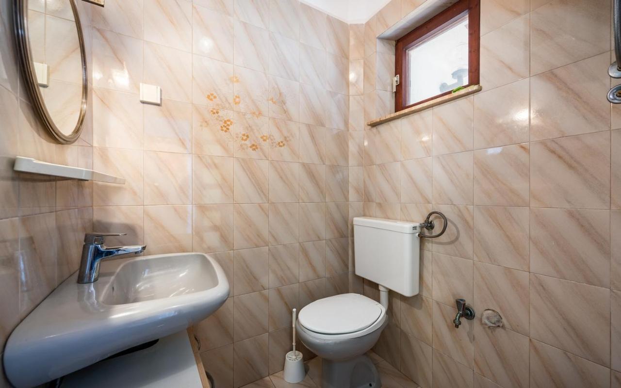 Bašanija Apartmani Lido מראה חיצוני תמונה