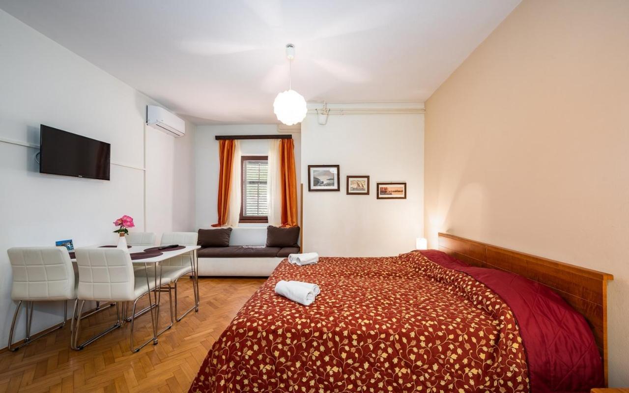 Bašanija Apartmani Lido מראה חיצוני תמונה